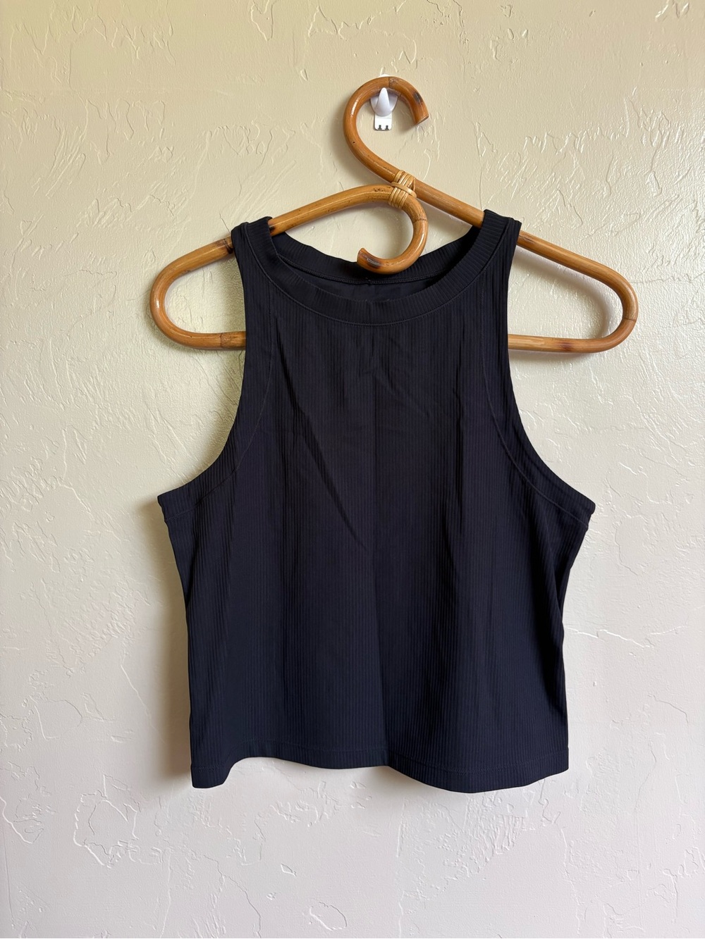 Nike Women’s Zenvy Rib Cropped Workout Tank Top Black Size Large HF2765-010 - Picture 7 of 7